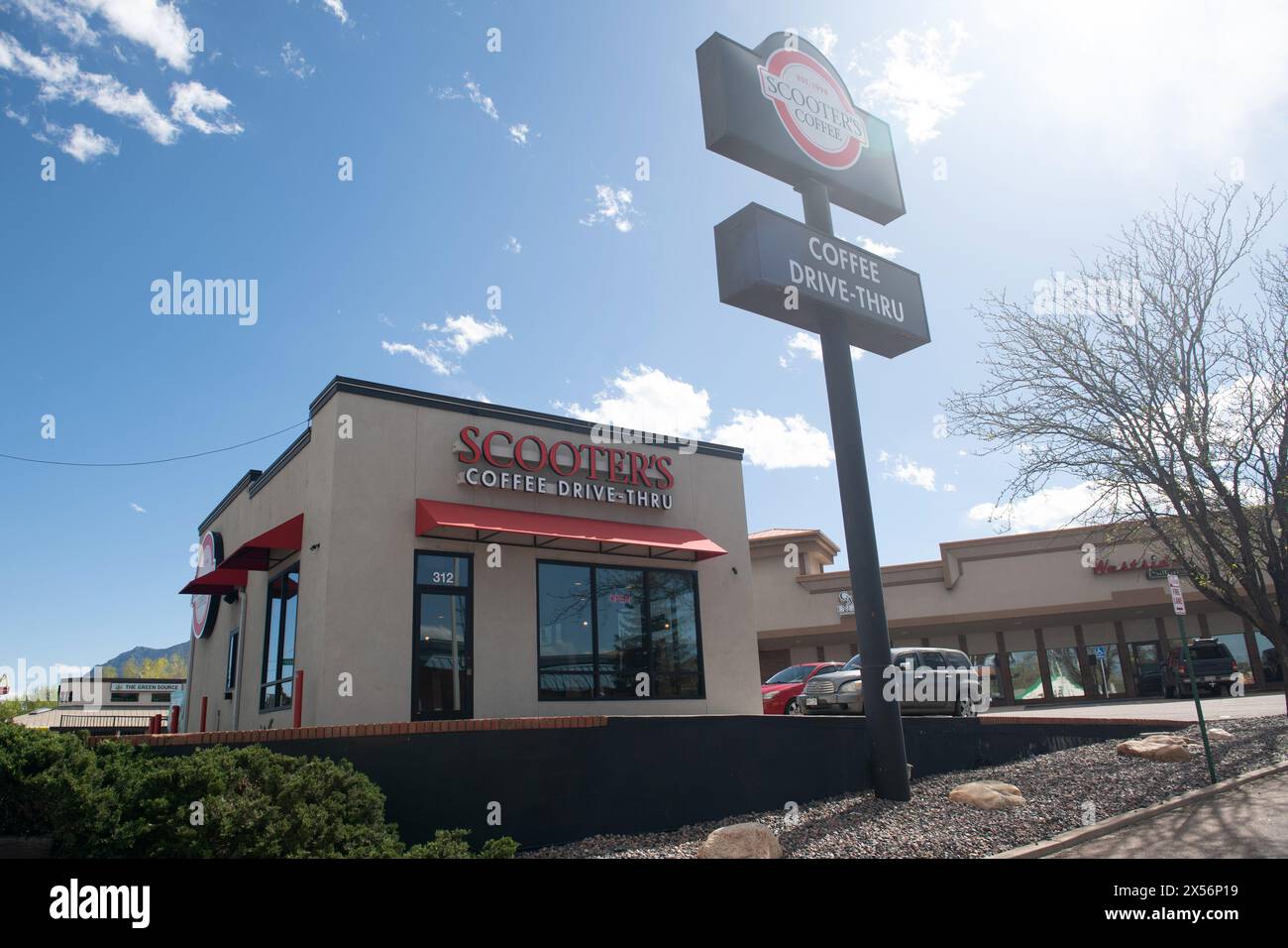 Scooter's Coffee, une petite chaîne de café locale avec des sièges limités et un drive-in. Situé dans un petit centre commercial. Banque D'Images