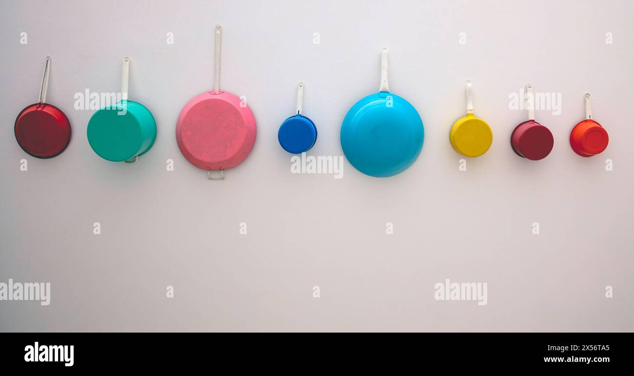 Damien Hirst installation sculpture 8 casseroles 1987 Banque D'Images