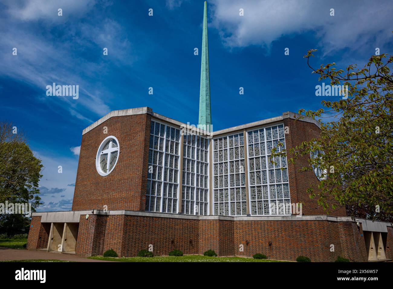Église notre-Dame de Fatima Harlow. Chuch catholique romain de style moderniste conçu entre 1953 et 1954 par Gérard Goalen, achevé en 1960. Grade II* Banque D'Images