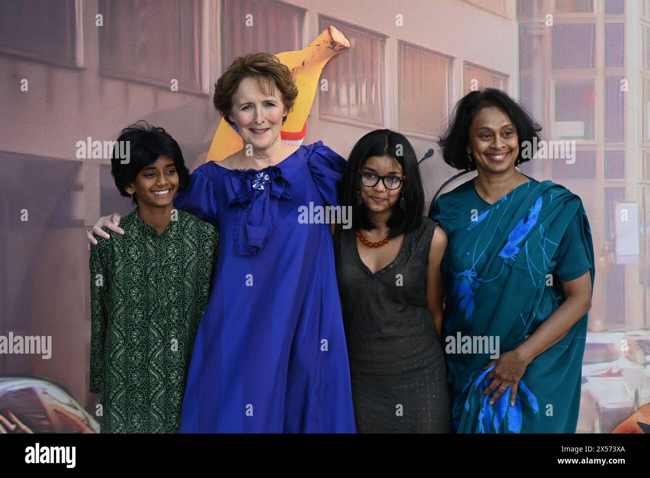 LONDRES, ANGLETERRE, Royaume-Uni - 07 MAI 2024 : Fiona Shaw, Sonali Deraniyagala assiste à la première britannique de 'IF' au Cineworld Leicester Square le 07 mai 2024 à Londres, en Angleterre. Crédit : Voir Li/Picture Capital/Alamy Live News Banque D'Images