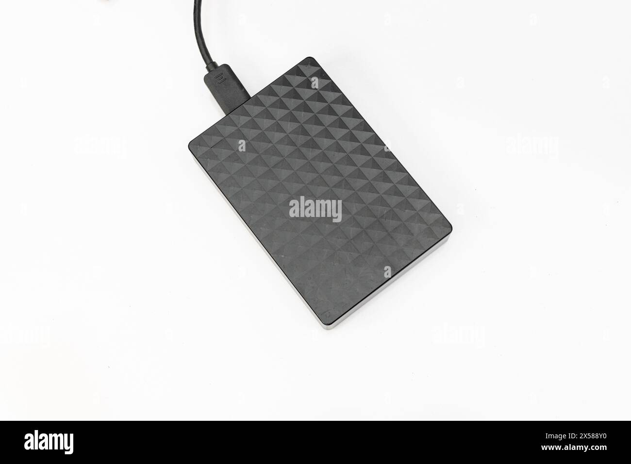 Disque dur externe HDD isolé sur fond blanc Banque D'Images