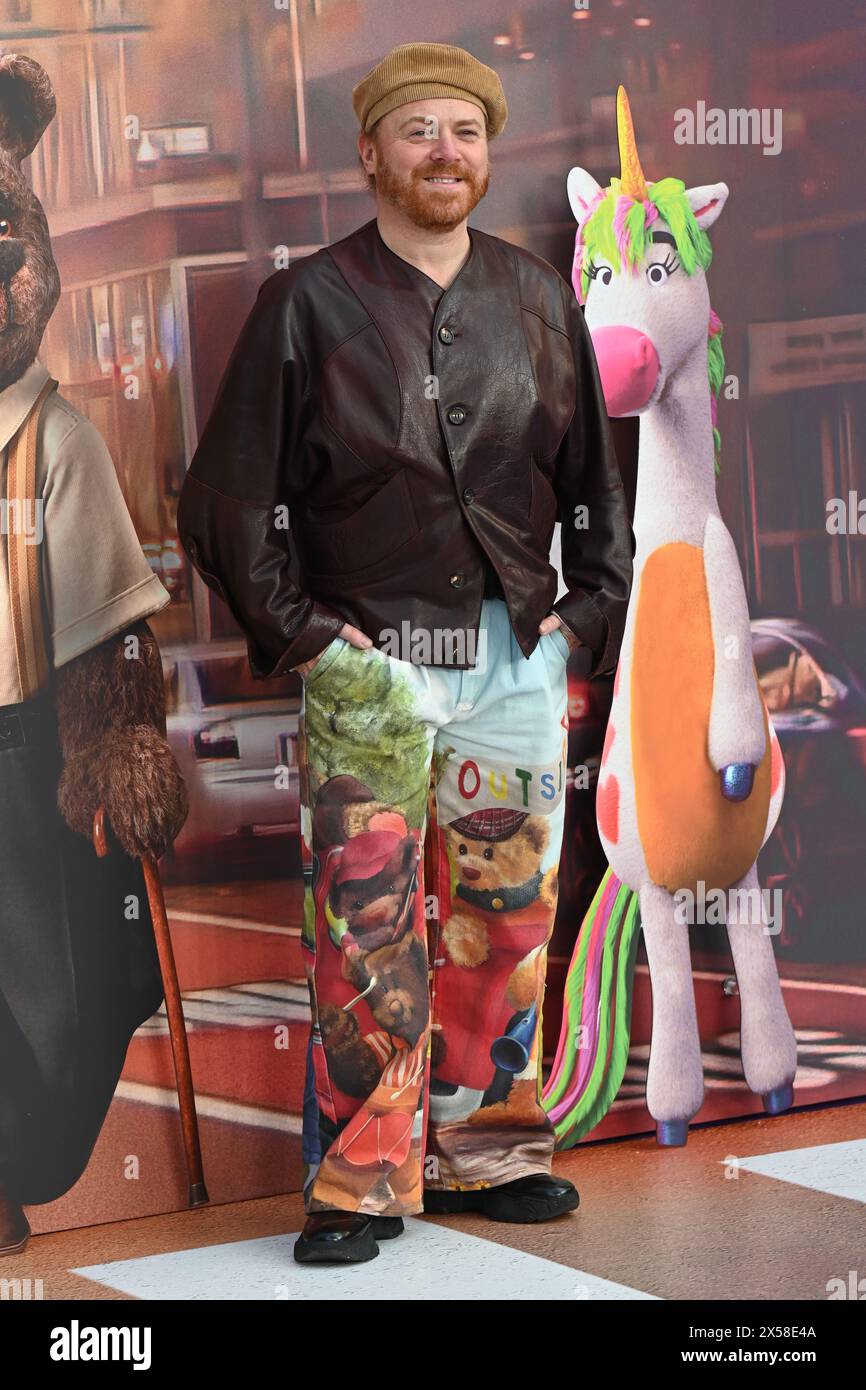 LONDRES, ANGLETERRE, Royaume-Uni - 07 MAI 2024 : Leigh Francis assiste à la première britannique de 'IF' au Cineworld Leicester Square le 07 mai 2024 à Londres, en Angleterre. Crédit : Voir Li/Picture Capital/Alamy Live News Banque D'Images