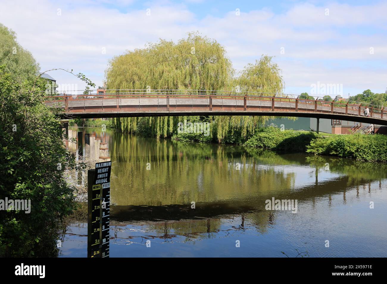 Jarrold Bridge, Riverside Walk, River Wensum, Norwich, Norfolk, Angleterre, Royaume-Uni Banque D'Images
