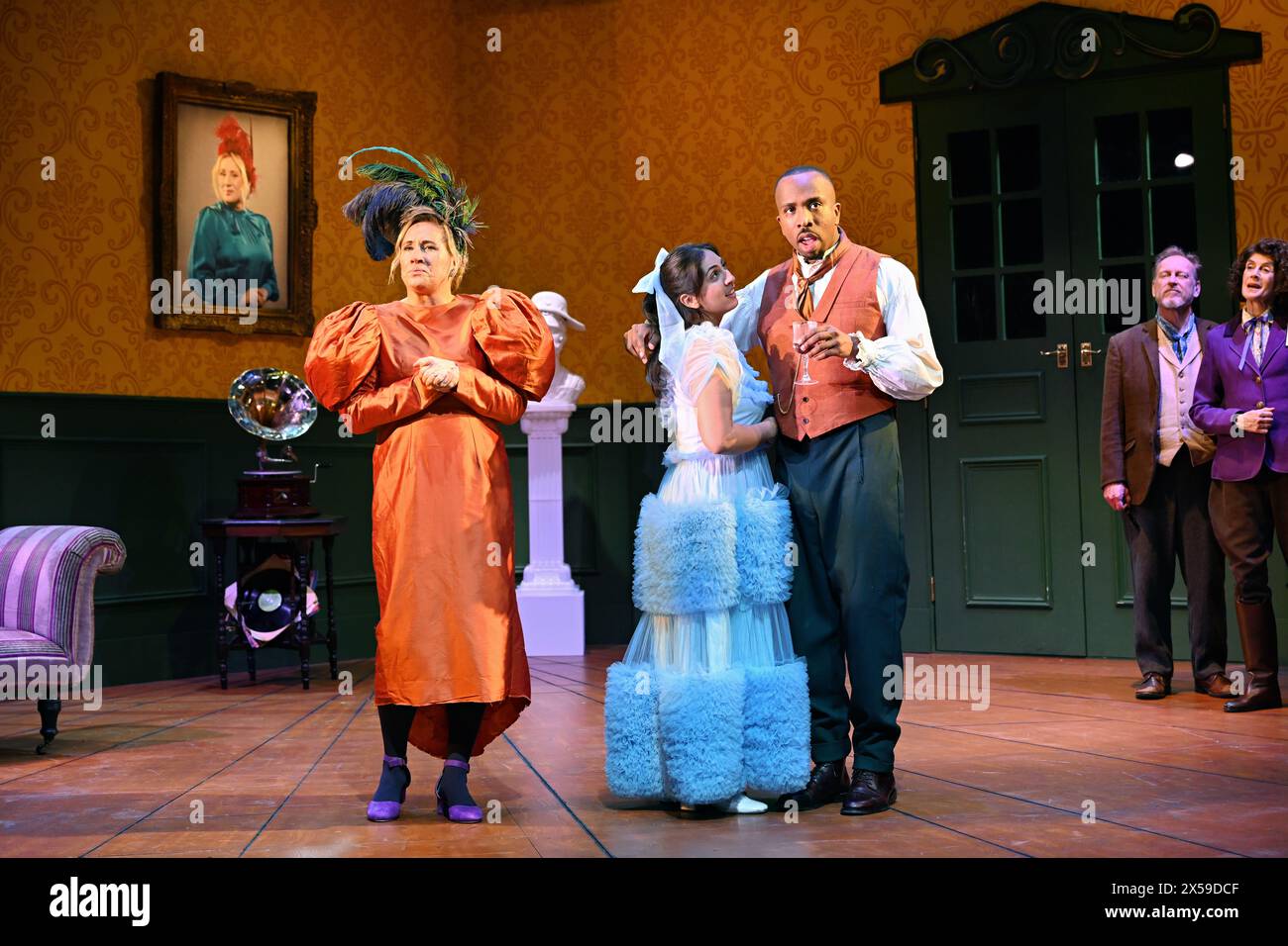 LONDRES, ANGLETERRE, Royaume-Uni - 07 MAI 2024 : Inspecteur du gouvernement, Marylebone Theatre, Rudolf Steiner House, Londres, Royaume-Uni. Crédit : Voir Li/Picture Capital/Alamy Live News Banque D'Images