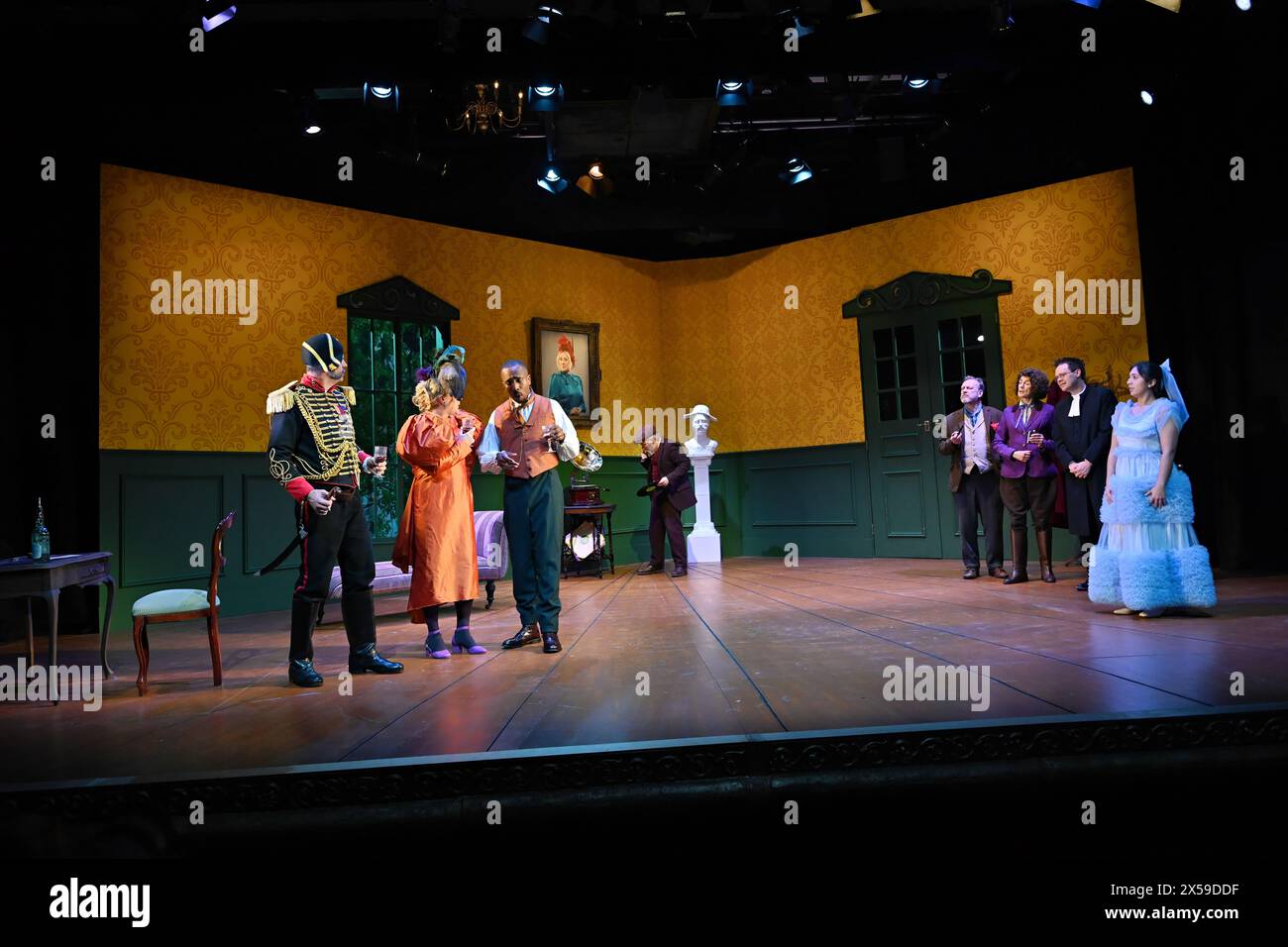 LONDRES, ANGLETERRE, Royaume-Uni - 07 MAI 2024 : Inspecteur du gouvernement, Marylebone Theatre, Rudolf Steiner House, Londres, Royaume-Uni. Crédit : Voir Li/Picture Capital/Alamy Live News Banque D'Images