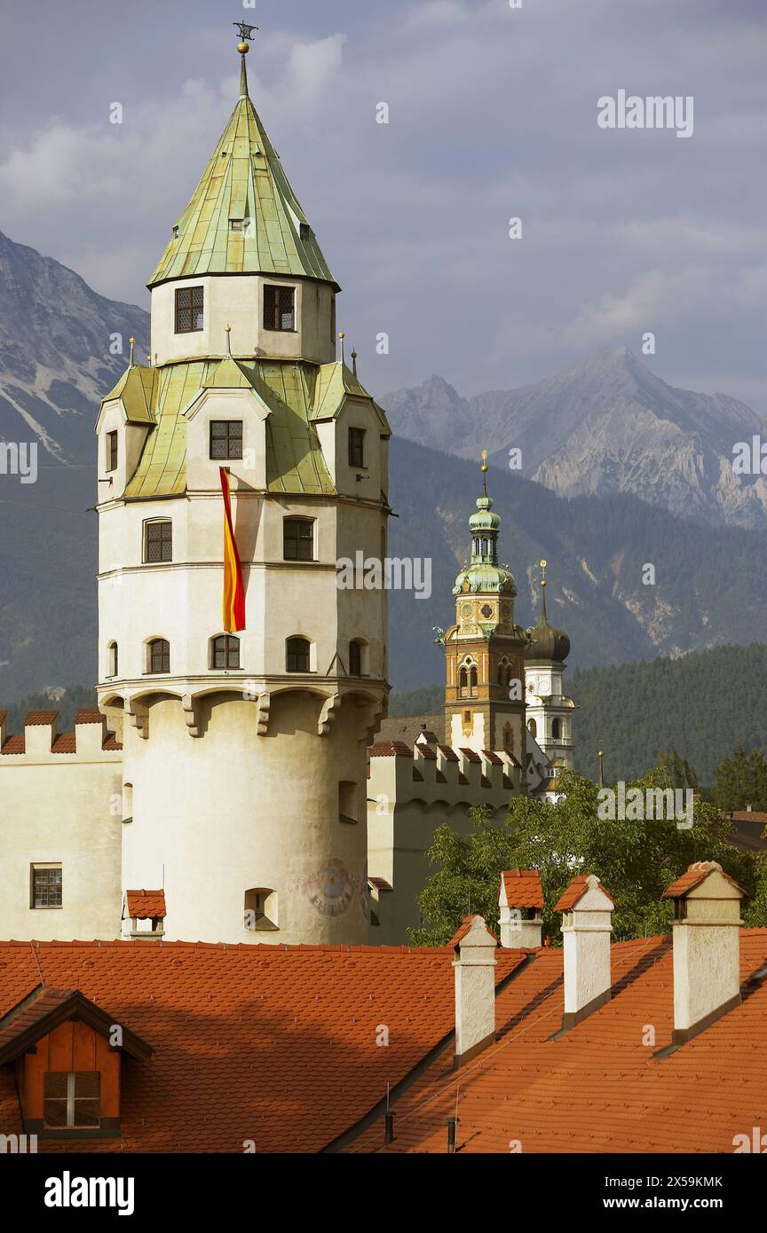 M¸nzerturm (Tour de la menthe) de Burg Hasegg (Château de Hasegg), Palais de Maximilien dans Hall in Tyrol. Tyrol, Autriche Banque D'Images