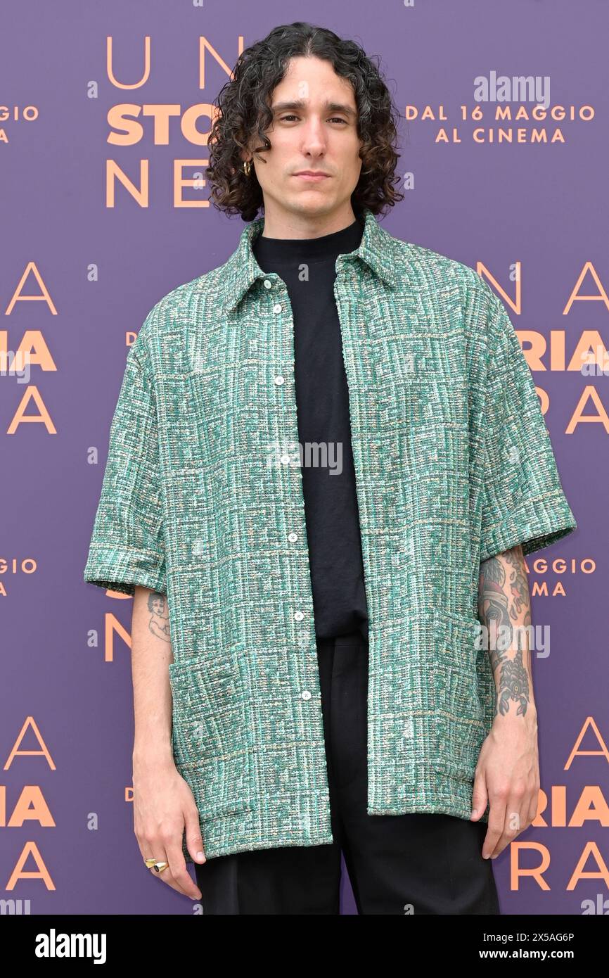 Rome, Italie. 08 mai 2024. Andrea Carpenzano assiste au photocall du film 'Una storia nera' au Space Cinema Moderno. (Photo de Mario Cartelli/SOPA images/SIPA USA) crédit : SIPA USA/Alamy Live News Banque D'Images