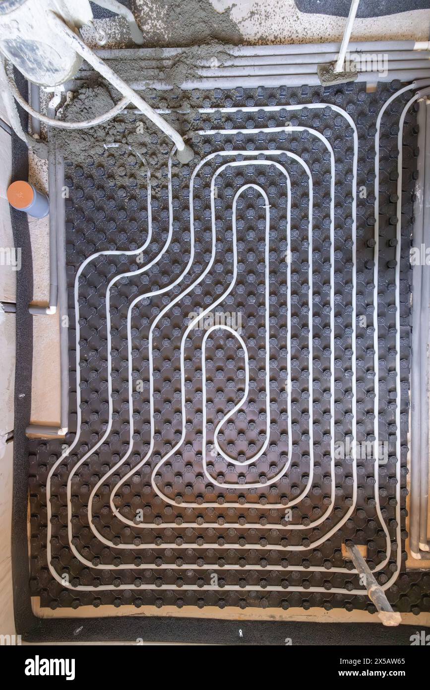 Installation du système de chauffage par le sol en cours, vue de dessus Banque D'Images
