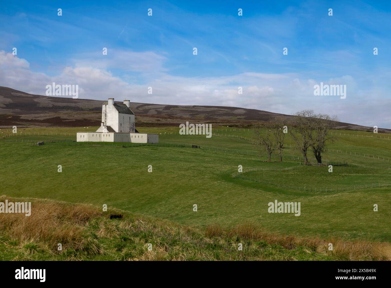 Le château de Corgarff est un château écossais isolé avec un mur d'enceinte en forme d'étoile dans les Cairngorms Highlands, Aberdeenshire, Écosse. Banque D'Images