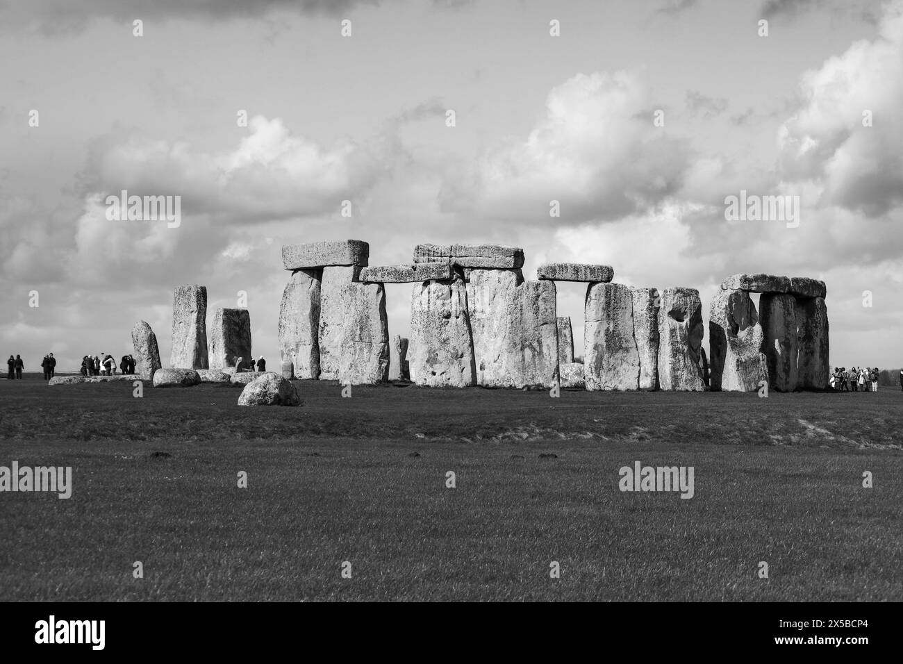 Salisbury, Angleterre - 30 mars 2024 : Stonehenge, la structure mégalithique préhistorique sur la plaine de Salisbury Banque D'Images