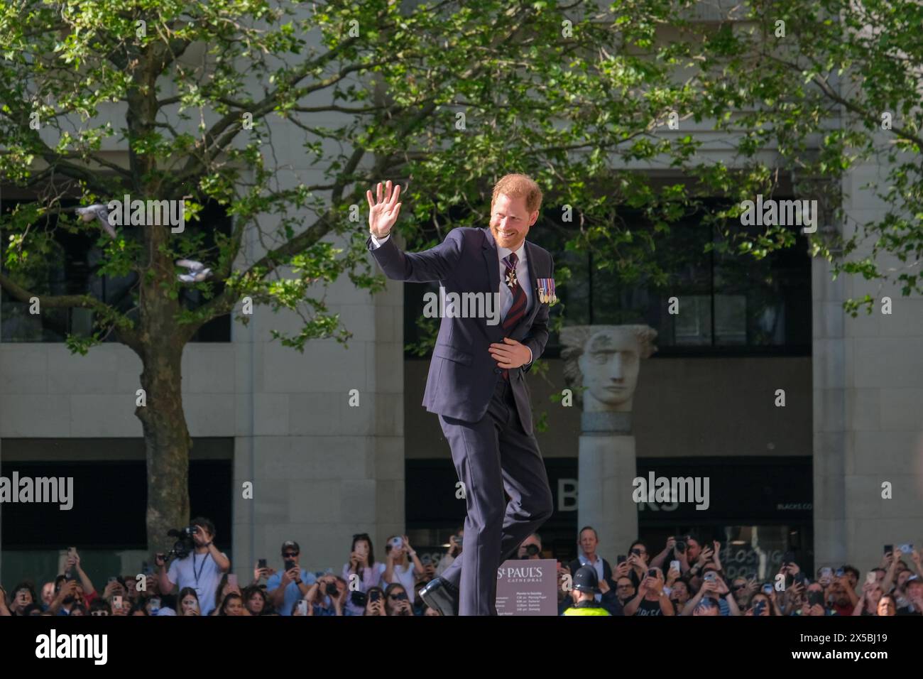 Londres, Royaume-Uni, 8 mai 2024. Credit : le prince Harry, duc de Sussex, arrive au service d'anniversaire d'action de grâce Invictus à la cathédrale Saint-Paul. Onzième heure photographie/Alamy Live News Banque D'Images