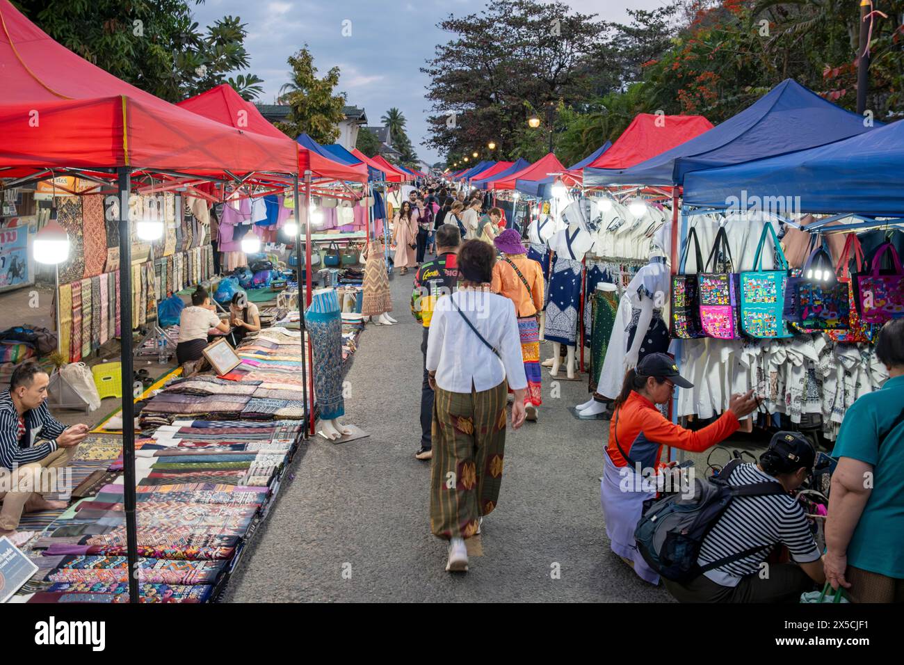 Marché nocturne de Luang Prabang, Laos Banque D'Images