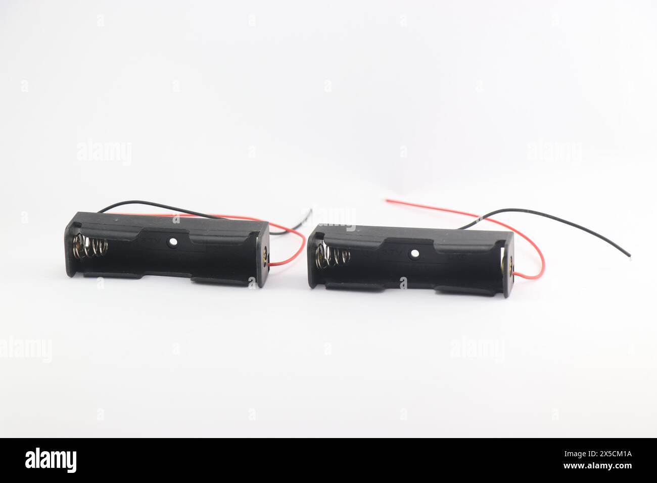 Supports de batterie lithium-ion à cellule unique sur fond blanc Banque D'Images