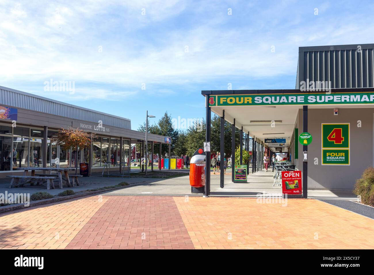 Four Square supermarché, place du marché, Twizel, district de Mackenzie, Canterbury, île du Sud, Nouvelle-Zélande Banque D'Images