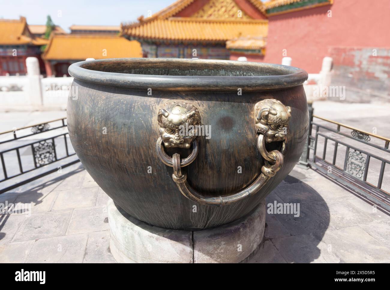 Réservoir d'eau en bronze Banque D'Images