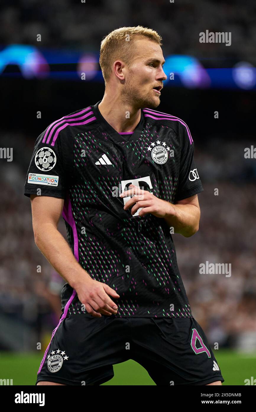 Matthijs de Ligt, du FC Bayern München, regarde le match de deuxième manche en demi-finale de l'UEFA Champions League entre le Real Madrid et le FC Bayern München à l'Estadio Santiago Bernabeu le 08 mai 2024 à Madrid, en Espagne. (Photo de QSP) Banque D'Images