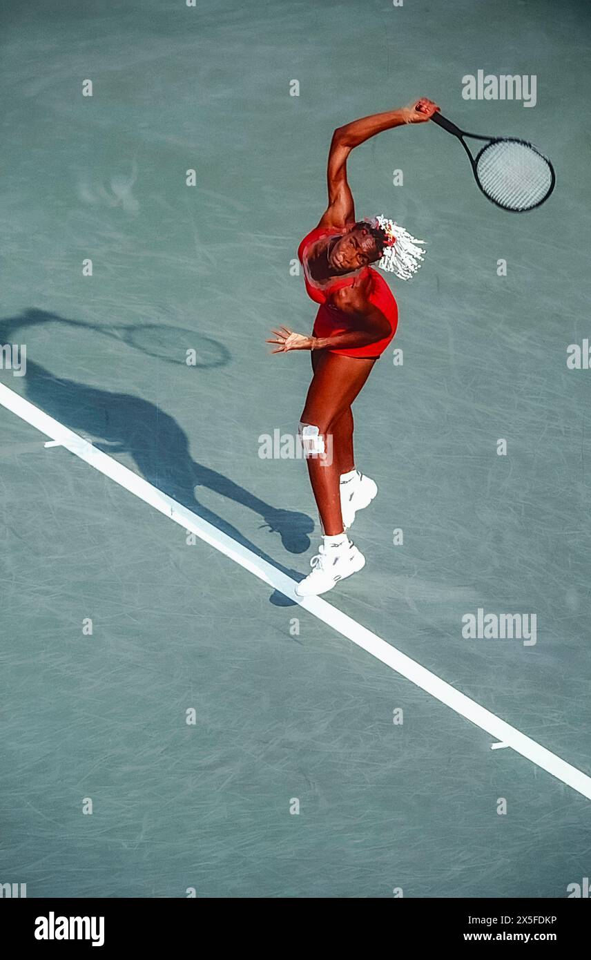 Venus Williams (États-Unis) participe aux championnats de tennis USOpen 1998. Banque D'Images