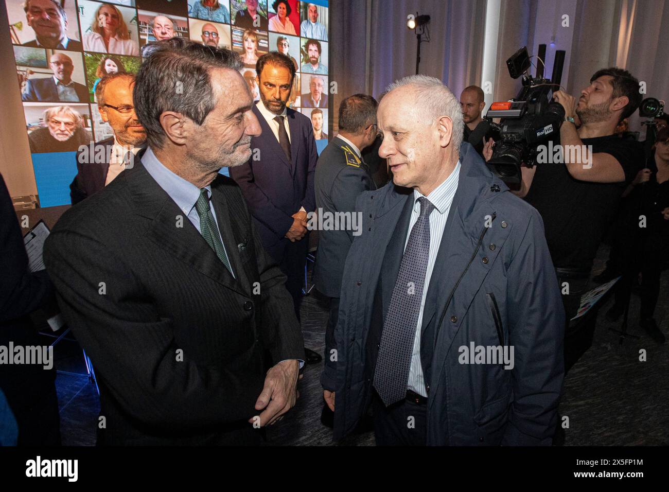 Milan, Italie. 09 mai 2024. Da sinistra verso destra Attilio Fontana, Lucio Fontana Milano, Italia - Cronaca Giovedì, 09 Maggio, 2024. (Foto di Marco Ottico/Lapresse) inauguration de la semaine civile Milan, Italie - Actualités jeudi 09 mai 2024. (Photo de Marco Ottico/Lapresse) crédit : LaPresse/Alamy Live News Banque D'Images