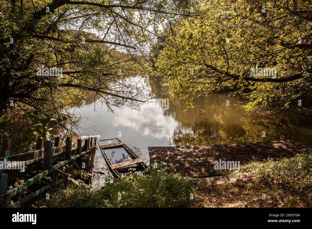 Photo d'un étang près du danube dans le parc duna drava nemzeti. Le parc national du Danube-Drava a été fondé en 1996 et est situé dans le sud-ouest Banque D'Images