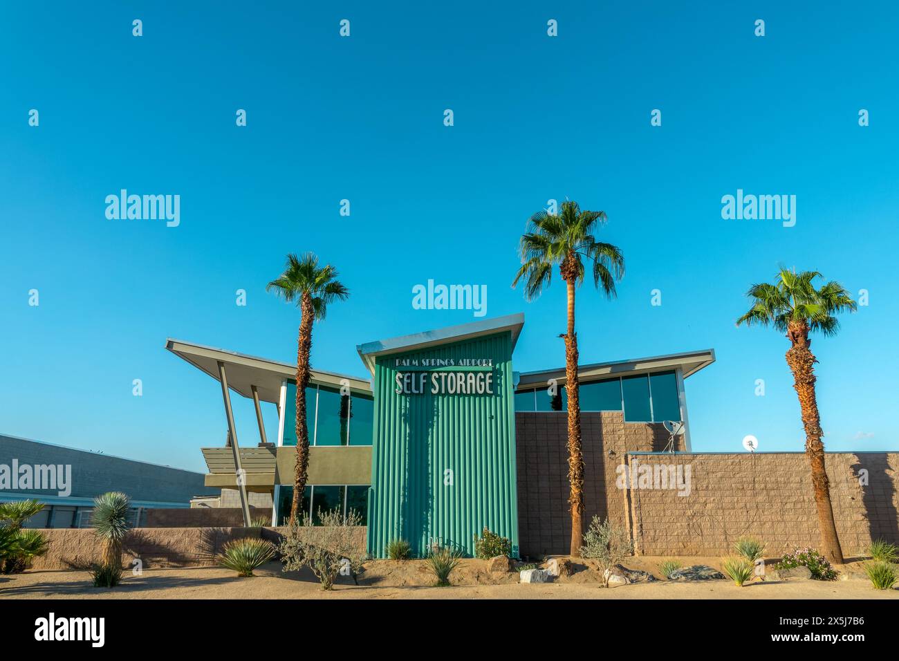 Architecture moderniste du milieu du siècle à Palm Springs, Californie Banque D'Images