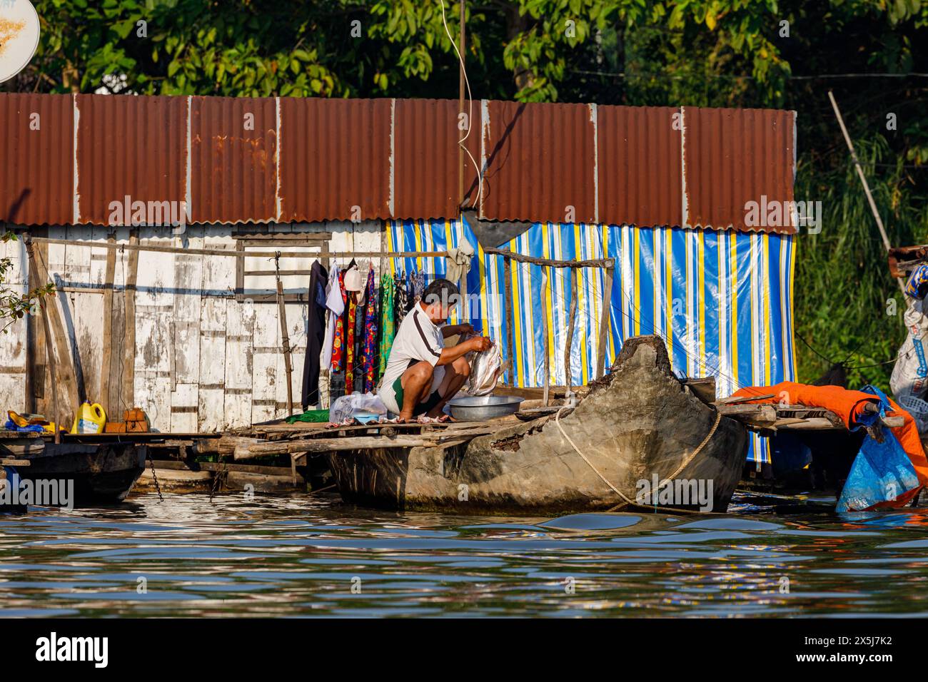 La vie le long du fleuve Mékong à Cai a résonné au Vietnam Banque D'Images