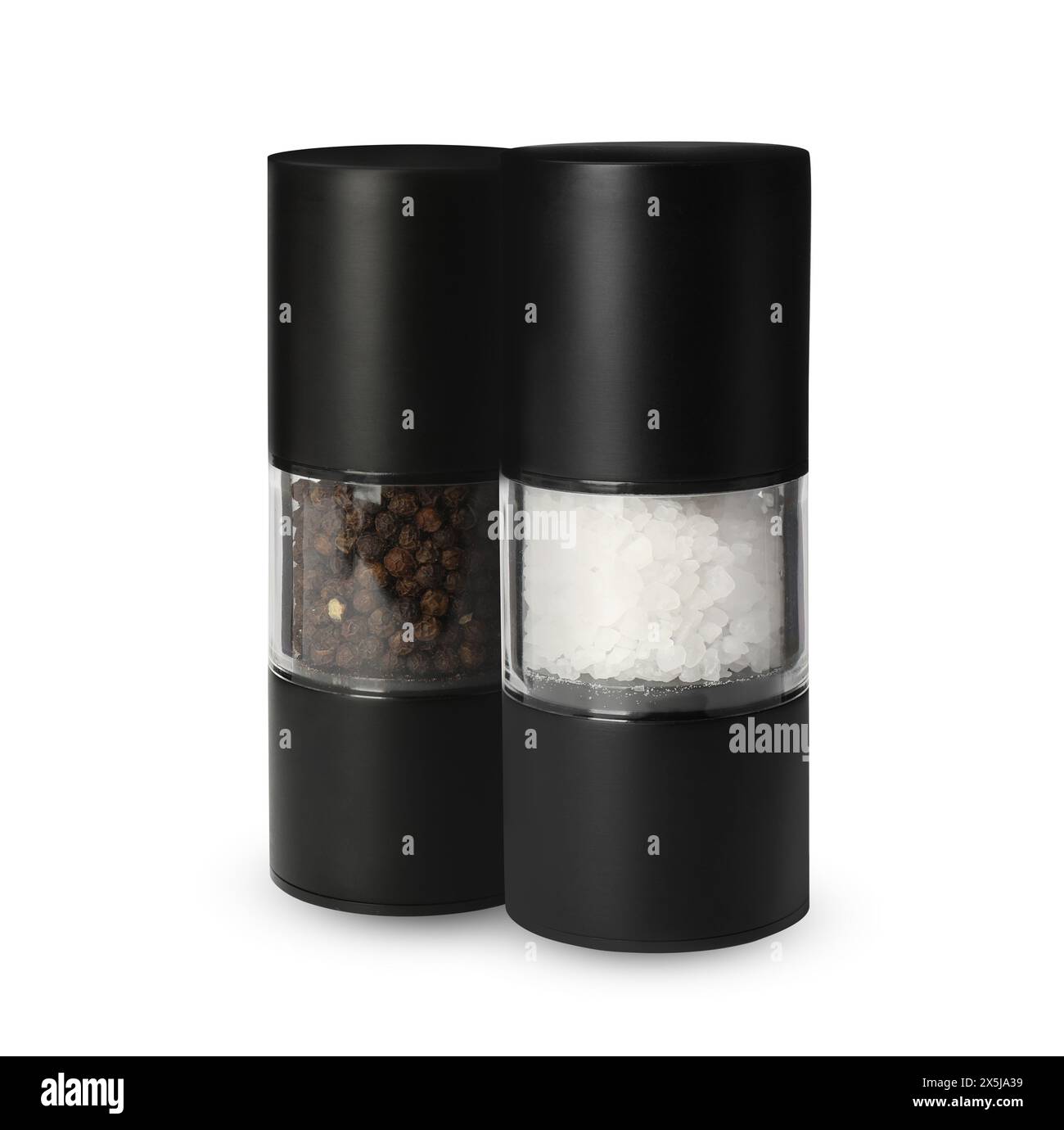 Sel et moulins à poivre isolated on white Banque D'Images