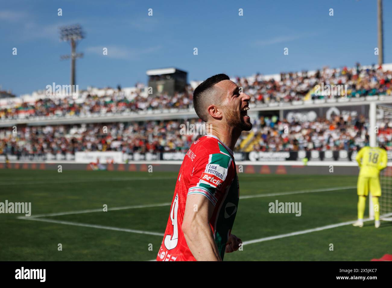 Kikas célèbre après avoir marqué un but lors du match de Liga Portugal entre CF Estrela Amadora et Rio Ave FC à Estadio Jose Gomes, Amadora, Lisbonne, Por Banque D'Images