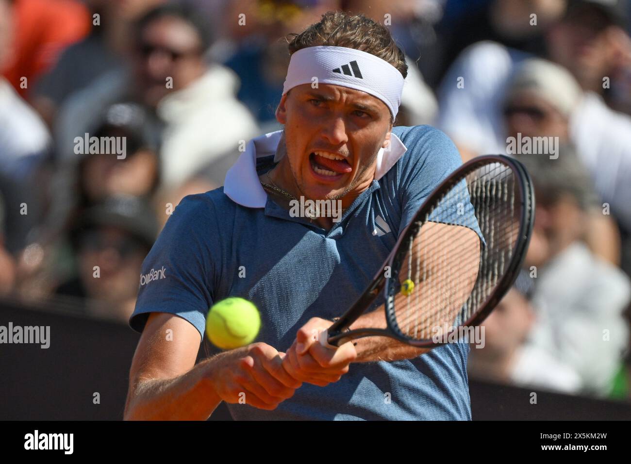 Rome, Italie. 10 mai 2024. Alexander Zverev lors du match contre Aleksander Vukic au tournoi de tennis Internazionali BNL d'Italia 2024 au Foro Italico à Rome, Italie, le 10 mai 2024. Crédit : Insidefoto di andrea staccioli/Alamy Live News Banque D'Images