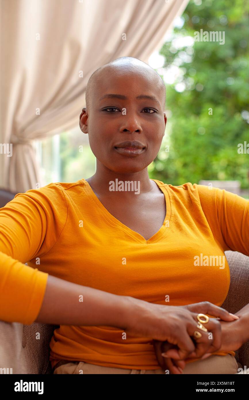 Portrait de femme mature chauve Banque D'Images