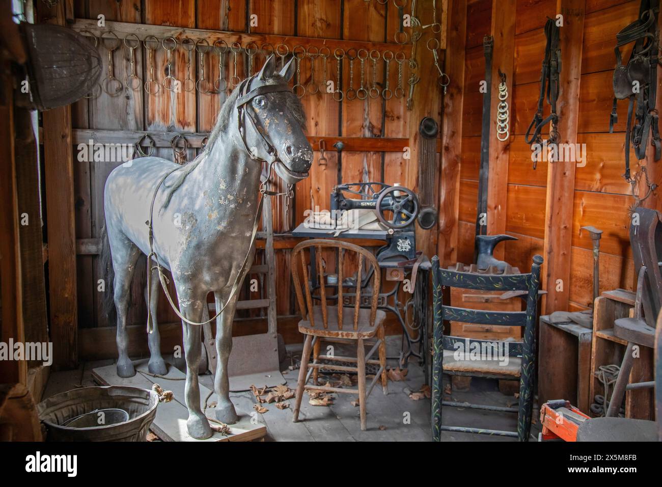 Fort Dodge, Iowa - magasin de selle au Fort Museum and Frontier Village. Exploité par la Fort Dodge Historical Foundation, le musée est exposé Banque D'Images