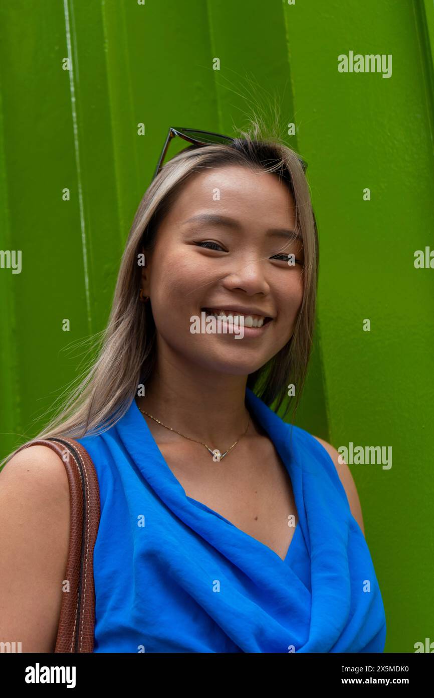 Portrait of mid adult woman Banque D'Images