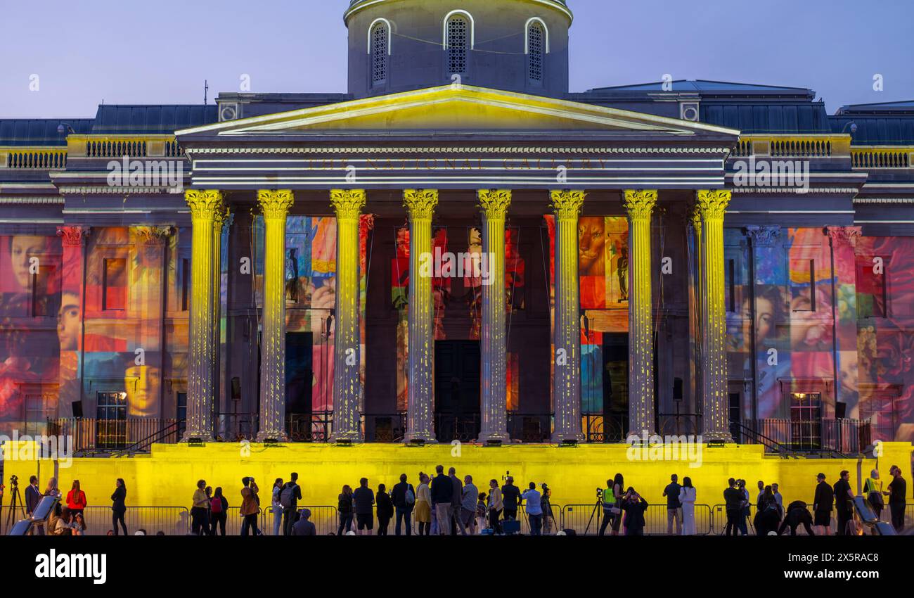 Trafalgar Square, Londres, Royaume-Uni. 9 mai 2024. La répétition des projections d'éclairage bicentenaires de la National Gallery NG200 a lieu dans le centre de Londres. Banque D'Images