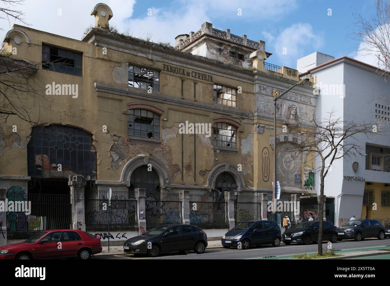 Lisbonne, études archiecturales - l'ancienne Brasserie Portugalia. Maintenant une coquille, ruine (2024). Banque D'Images