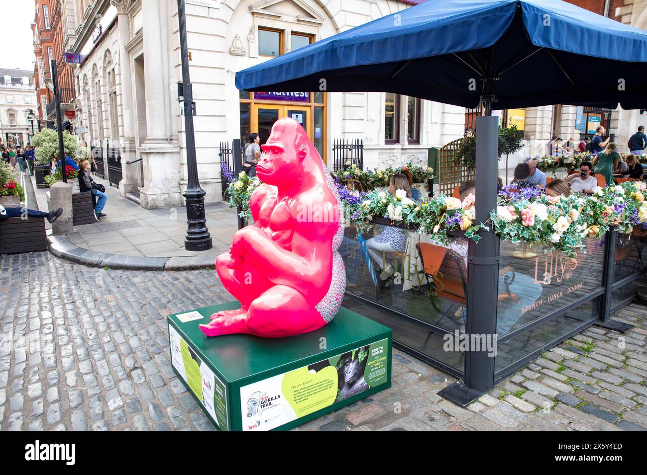 Tusk Gorilla Trail à Londres, œuvre d'art à l'appui de la conservation africaine, Covent Garden, Londres, Angleterre, 2023 Banque D'Images