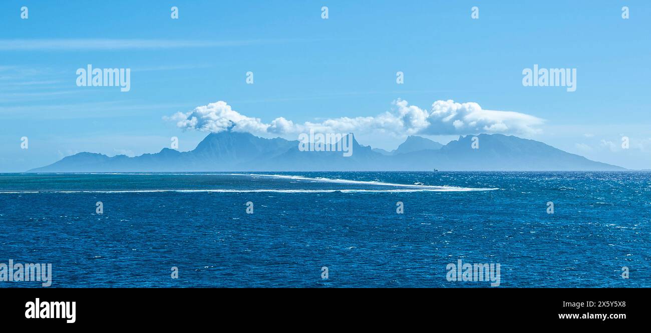 Vue panoramique sur l'île de Moorea, les îles de la Société, Polynésie française Banque D'Images