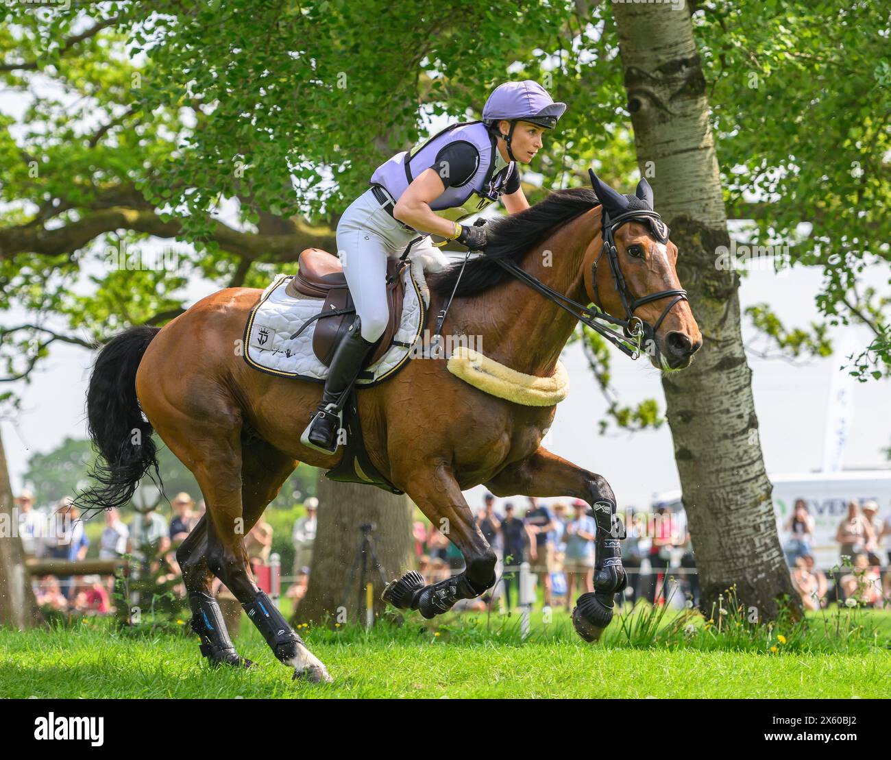 Badminton Horse Trials Cross Country - Gloucestershire, Royaume-Uni. 11 mai 2024. Emily King sur Valmy Biats pendant le Cross County à Badminton. Crédit photo : Mark pain/Alamy Live News Banque D'Images