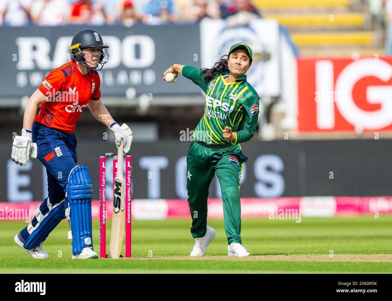 Bowling tuba Hassan pour le Pakistan lors de la Vitality T20 International Series entre l'Angleterre et le Pakistan Banque D'Images