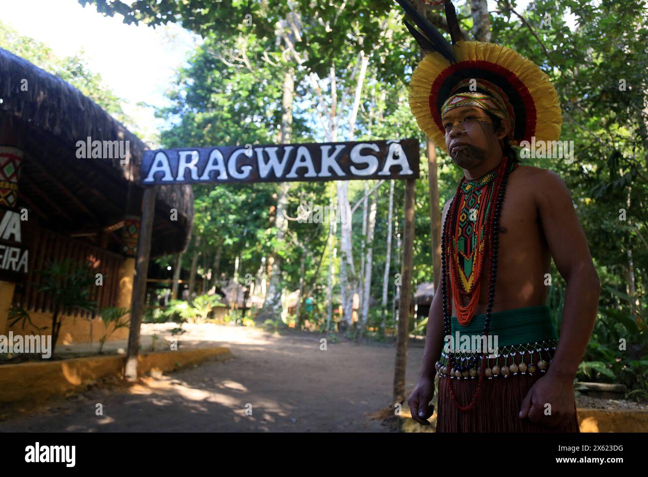 Fête indigène dans le sud de bahia porto seguro, bahia, brésil - 1er août 2023 : Indiens Etina Pataxo vus pendant le festival Aragwaka dans le village de Jaqueira dans la ville de Porto Seguro. PORTO SEGURO BAHIA BRÉSIL Copyright : xJoaxSouzax 310723JOA0523 Banque D'Images