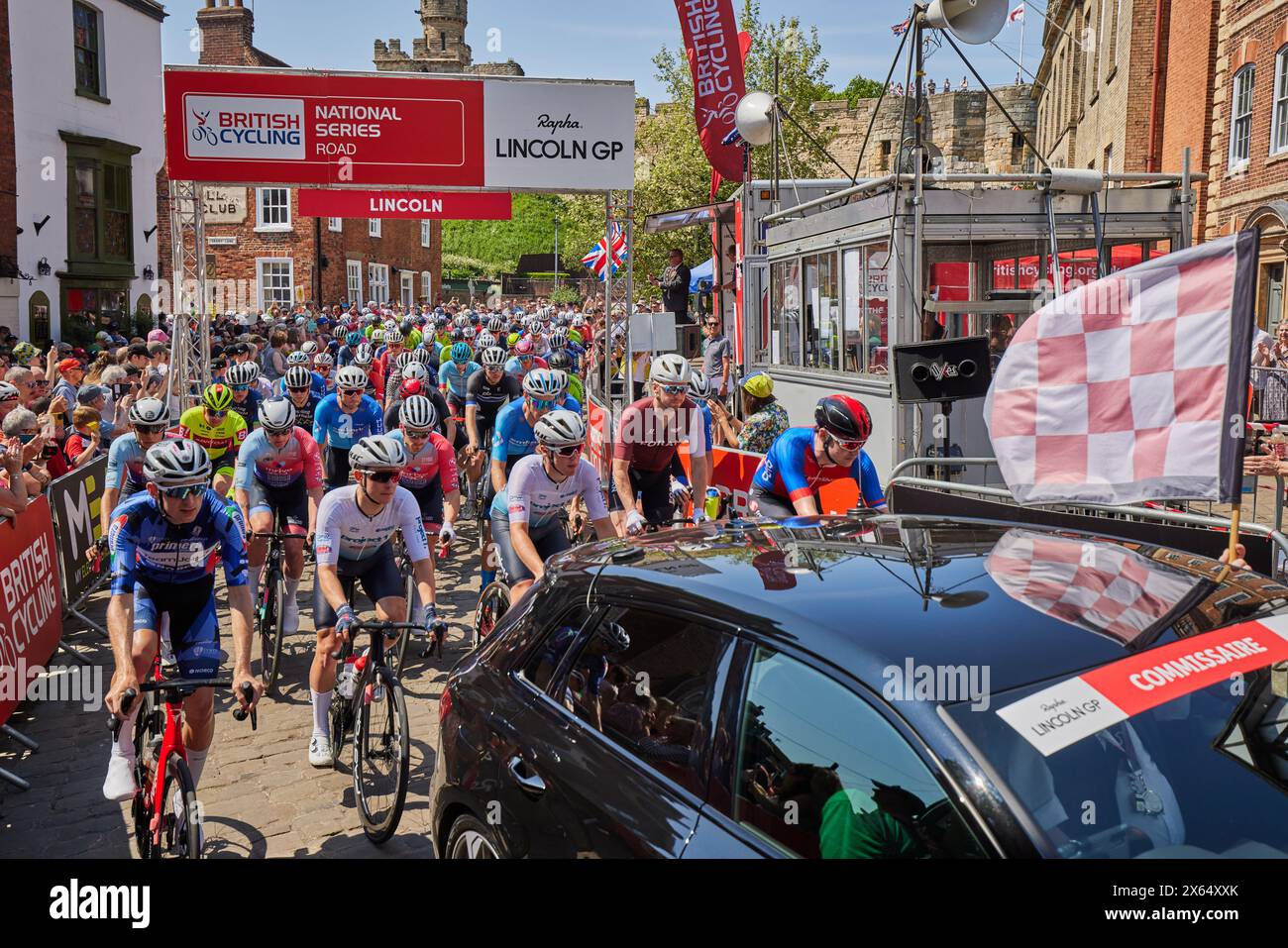 ROYAUME-UNI. 12 mai 2024. Rapha Lincoln Grand Prix Race 12 mai 2024 1. Matthieu Holmes 3:51:44 2. Adam Lewis (Team Skyline) 4 3. Matthew King (XSpeed United Continental) 9 crédit : Phil Crow/Alamy Live News Banque D'Images