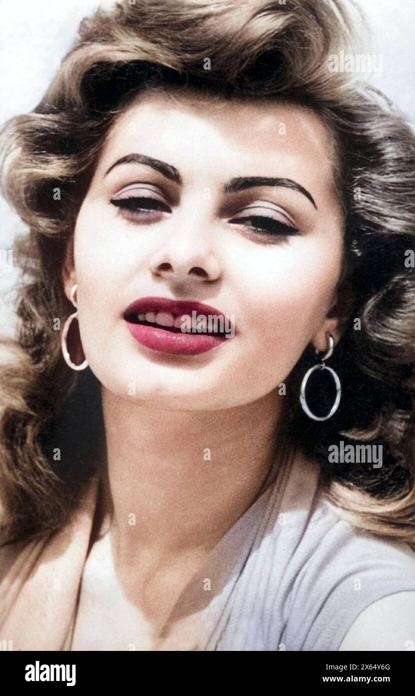 Loren, Sophia, * 20.9,1934, actrice italienne, portrait, ANNÉES 1950, ANNÉES 50 , AUTORISATION-DROITS-SUPPLÉMENTAIRES-INFO-NON-DISPONIBLE Banque D'Images