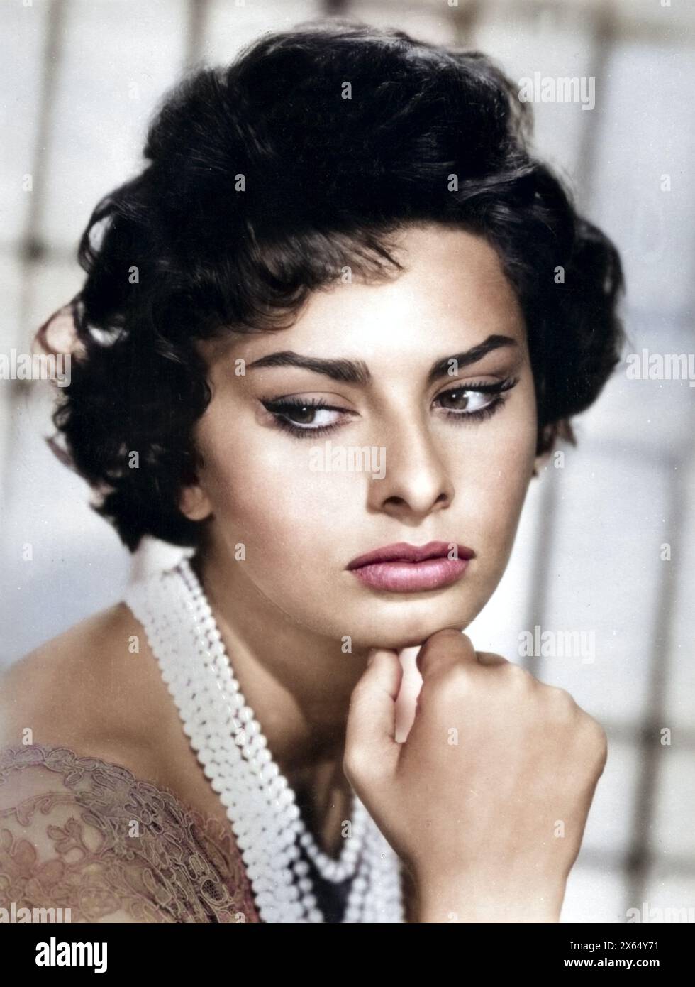Loren, Sophia, * 20.9,1934, actrice italienne, portrait, ANNÉES 1950, ANNÉES 50 , AUTORISATION-DROITS-SUPPLÉMENTAIRES-INFO-NON-DISPONIBLE Banque D'Images
