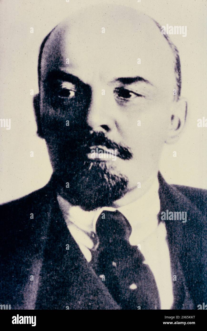 Vladimir Ilych Oulianov alias Lénine, théoricien marxiste et fondateur russe du Parti bolchevique, 1917 Banque D'Images