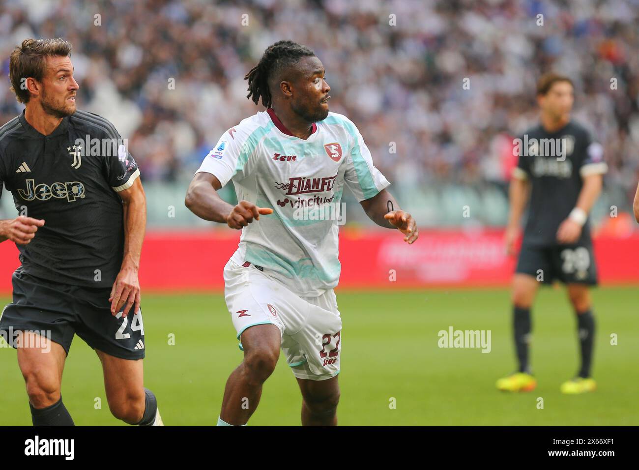 Loum Tchaouna de l'US Salernitana 1919 lors du match opposant la Juventus FC et l'US Salernitana le 12 mai 2024 au stade Allianz de Turin, Italie. Banque D'Images