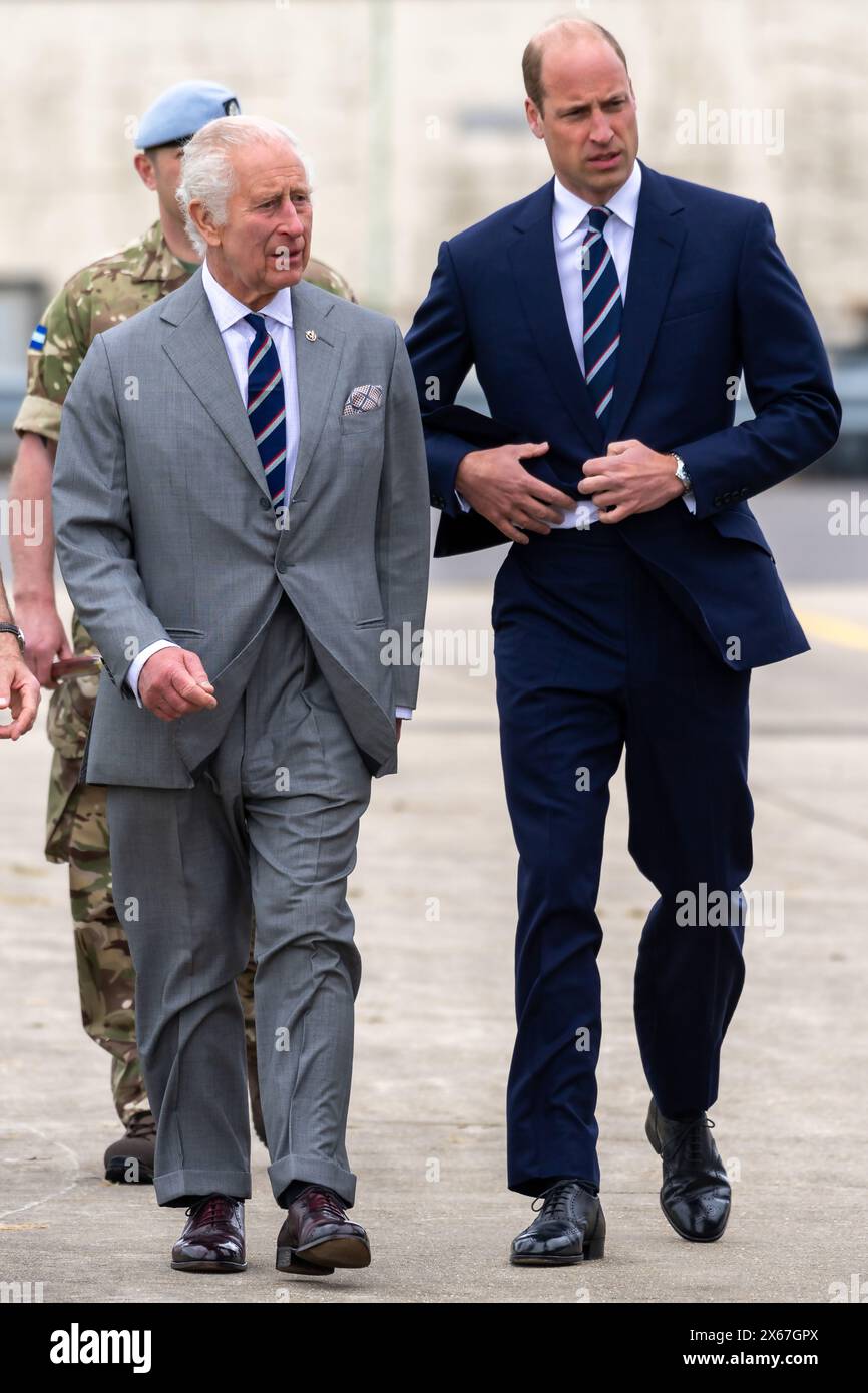 Middle Wallop, Royaume-Uni, 13 mai 2024. Sa Majesté le roi Charles III a officiellement cédé le rôle de colonel en chef du corps aérien de l'armée de terre à son Altesse Royale le Prince de Galles au Centre d'aviation de l'armée de terre de Middle Wallop, Hampshire. Crédit : A.A. Gill/Alamy Live News Banque D'Images