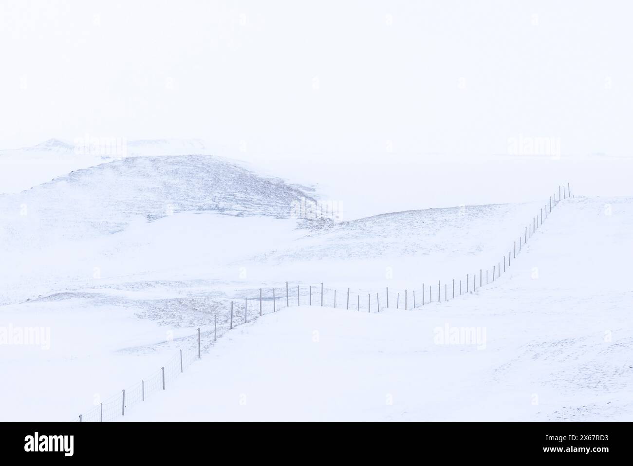 Paysage enneigé au lac Myvatn dans le nord de l'Islande Banque D'Images