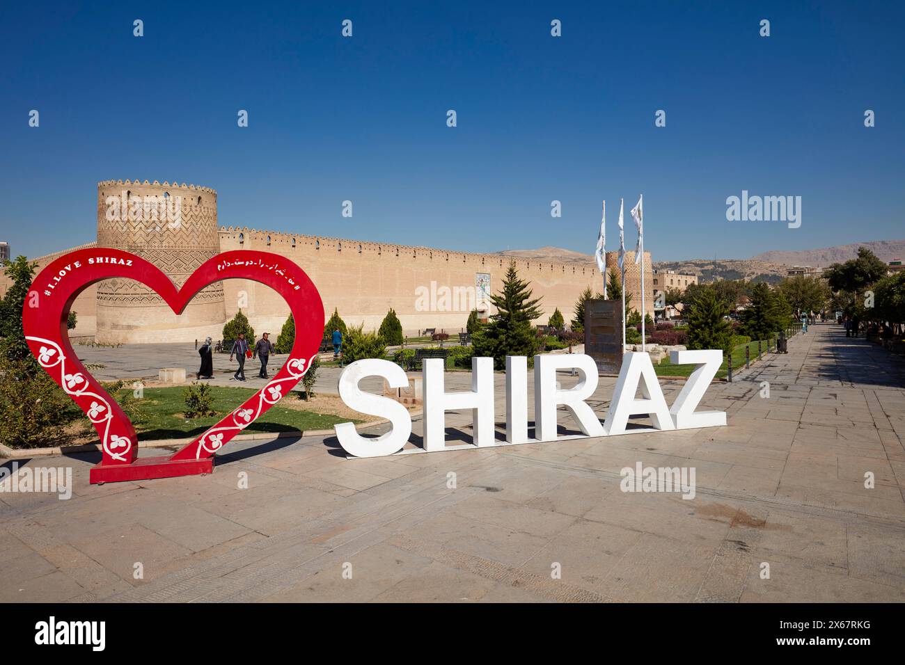 Logo “I love Shiraz” à l’Arg de Karim Khan, citadelle du 18ème siècle dans le centre historique de Shiraz, Iran. Banque D'Images