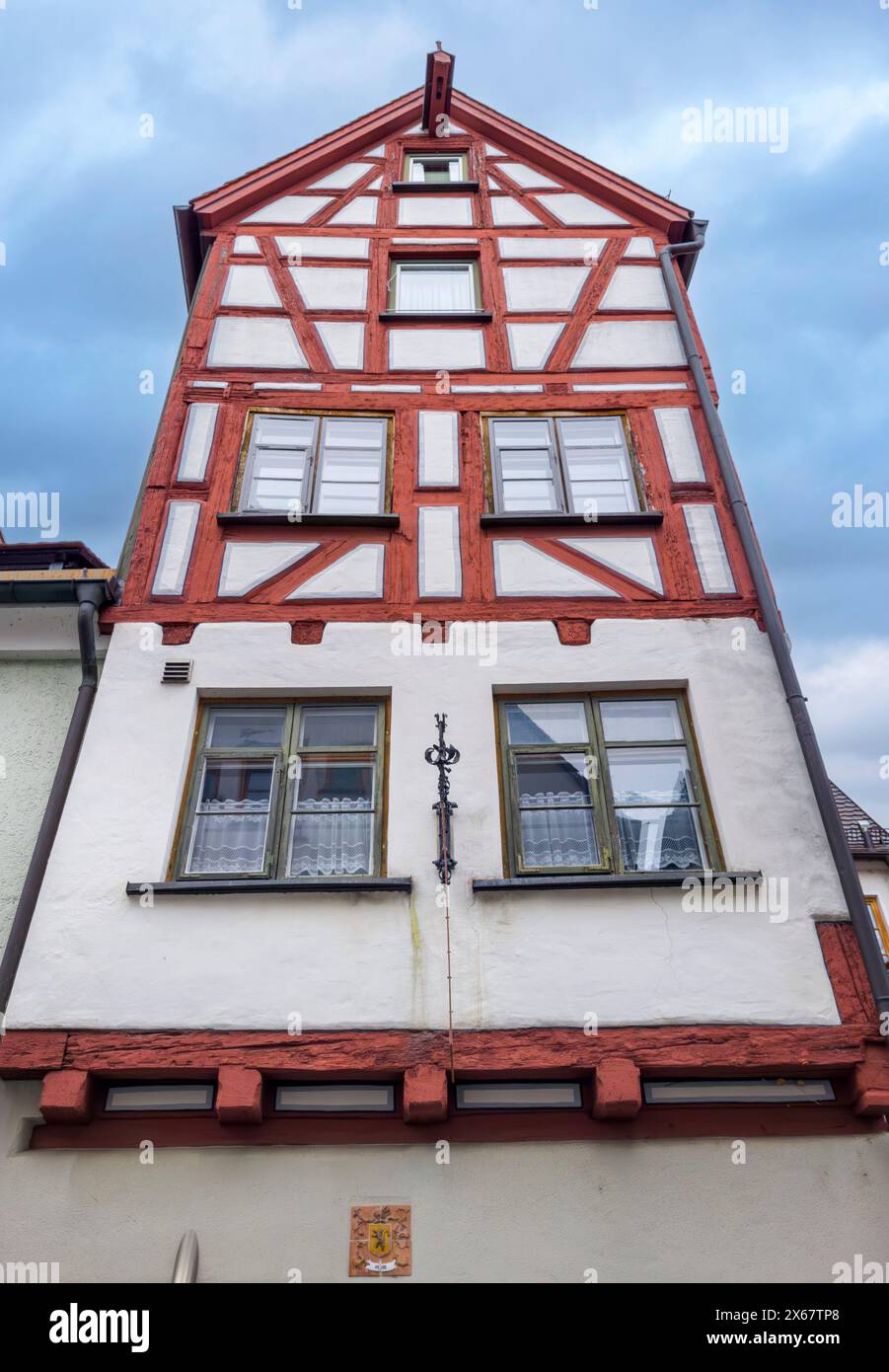 Vieille maison à colombages, maison étroite dans le quartier des pêcheurs, Ulm, Bade-Württemberg, Allemagne Banque D'Images