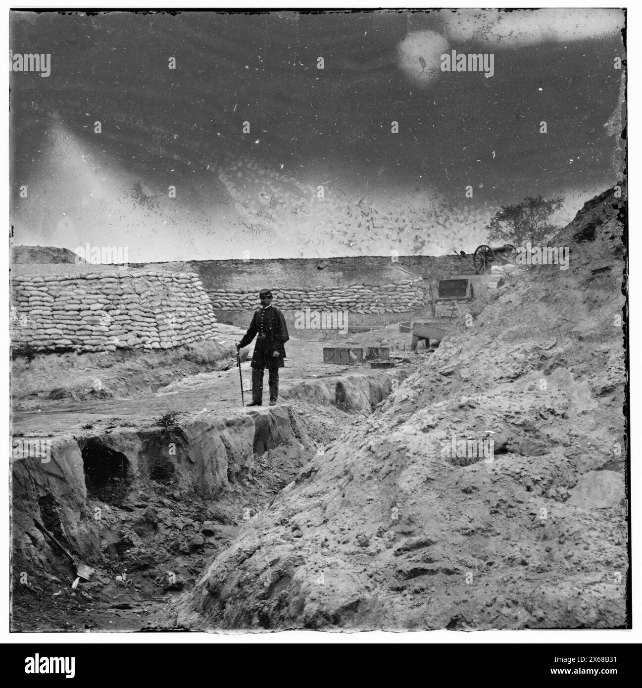 Yorktown, Virginie (environs). Fortifications. Le fossé, creusé par Cornwallis en 1781, a été approfondi par Gen. Magruder en 1862, photographies de la guerre de Sécession 1861-1865 Banque D'Images