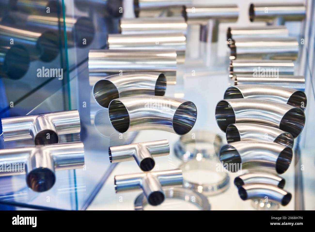 Pièces de tuyaux pour équipements de transformation des aliments à l'exposition Banque D'Images