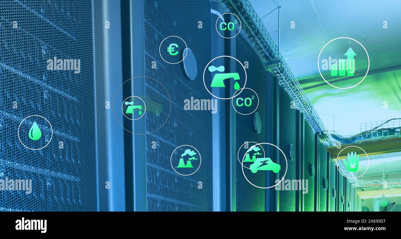 Racks de serveurs affichant diverses icônes de données environnementales et économiques Banque D'Images